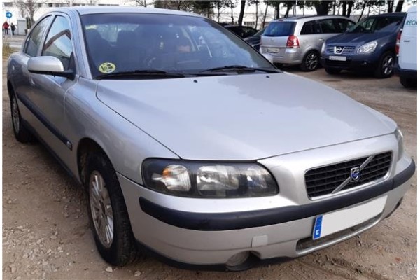 volvo s 60 berlina (2000) del año 