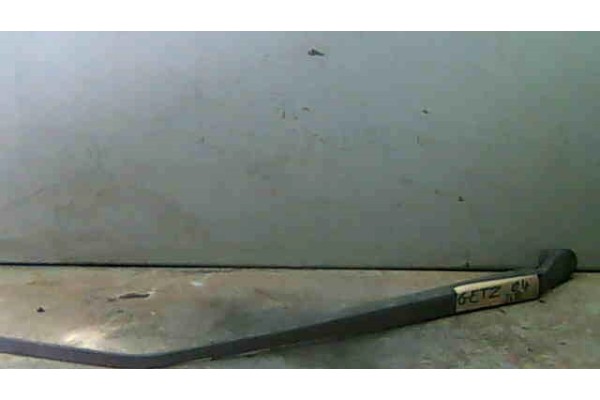 Recambio de brazo limpiaparabrisas delantero para hyundai getz (tb)(2002) 1.5 crdi referencia OEM IAM   