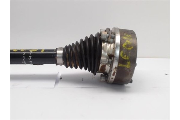 Recambio de palier delantero izquierdo para seat leon (1p1) 1.4 tsi referencia OEM IAM 1K0407271HQ  