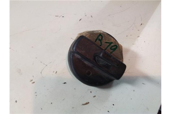 Recambio de tapon combustible para renault 19 ii (b/c53_) 1.2 referencia OEM IAM    Recambio de tapon combustible para renault 19 ii (b/c53_) 1.2 referencia OEM IAM