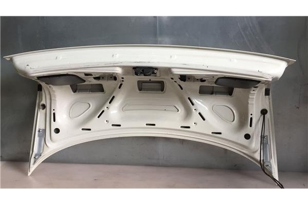 Recambio de tapa maletero para audi 80 (08.1991) avant (08.1992) 2.0 básico berlina [2,0 ltr. - 85 kw] referencia OEM IAM   