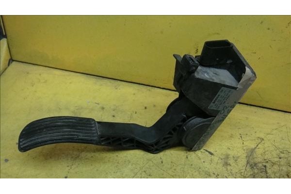 Recambio de potenciometro pedal gas para mercedes-benz sprinter 3-t furgón (903) 311 cdi referencia OEM IAM A9013000404 02810023