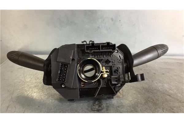 Recambio de mando de luces para fiat i punto (176) berlina 1.2 85 16v elx referencia OEM IAM 735267951  