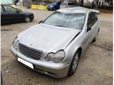 mercedes-benz clase c (bm 203) berlina del año 2001