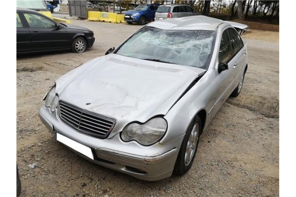 mercedes-benz clase c (bm 203) berlina del año 2001