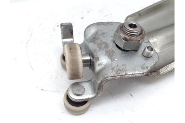 Recambio de bisagra sup. puerta trasero derecha para fiat ducato ii furgón 15 2.0 jtd  batalla 2850 mm referencia OEM IAM   