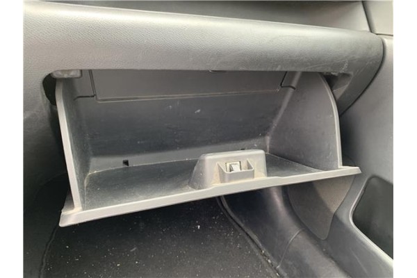 Recambio de guantera salpicadero para honda civic berlina 3 (ep) 1.6i sport referencia OEM IAM 77500S6AG01ZB  