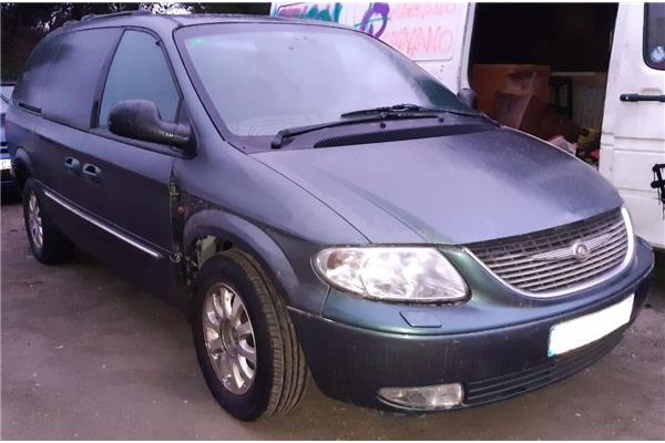 chrysler grand voyager del año 
