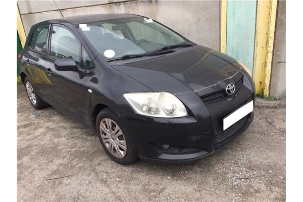 toyota auris (2006) del año 