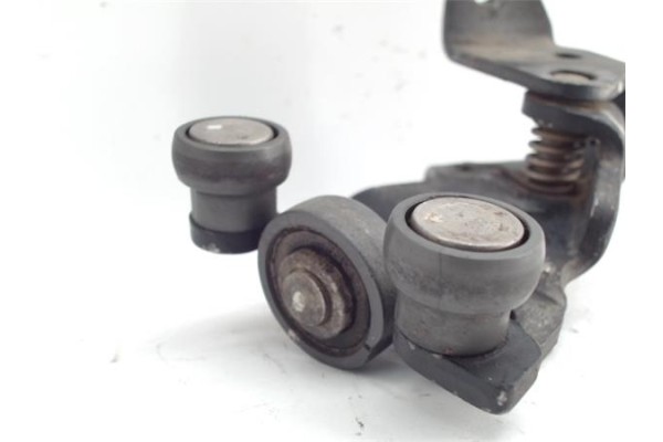 Recambio de bisagra sup. puerta trasero derecha para peugeot expert furgón standard 1.9 furgón 220c acristalado referencia OEM I