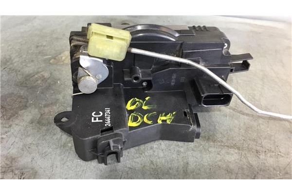Recambio de cierre electromagnetico delantero derecho para opel vectra c berlina 2.2 comfort referencia OEM IAM 24447341  