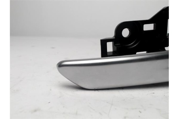 Recambio de manilla int. puerta trasero derecha para toyota corolla (e21) híbrido hybrid active referencia OEM IAM 6927302200  