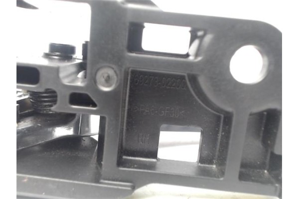 Recambio de manilla int. puerta trasero derecha para toyota corolla (e21) híbrido hybrid active referencia OEM IAM 6927302200  
