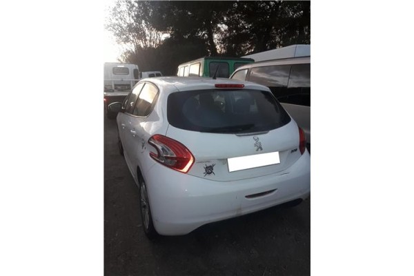 peugeot 208 del año 2012