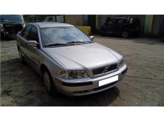 volvo s40 berlina del año 2000