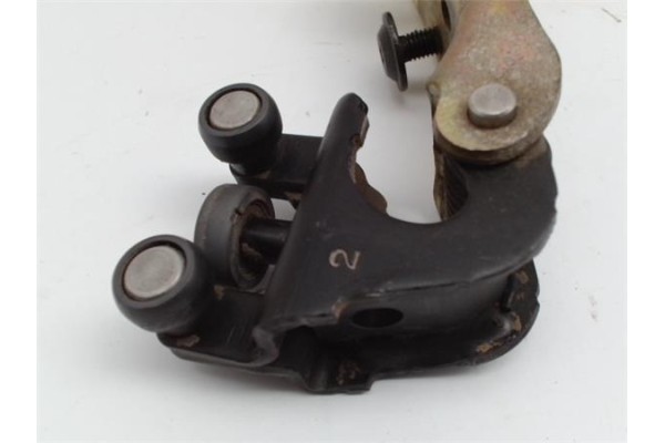 Recambio de bisagra inf. puerta trasero derecha para nissan interstar (x70) 2.5 combi l2h2 6 - plazas, techo referencia OEM IAM 