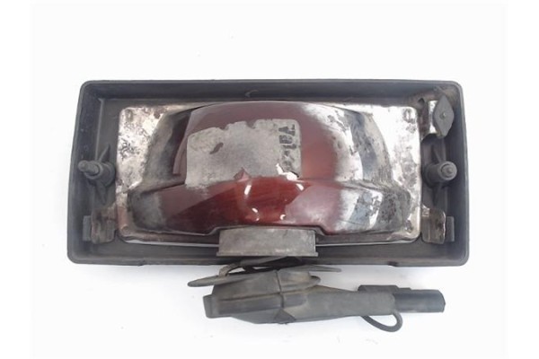 Recambio de faro antiniebla izquierdo para renault r 19 berl. con portón (b/c53) referencia OEM IAM   