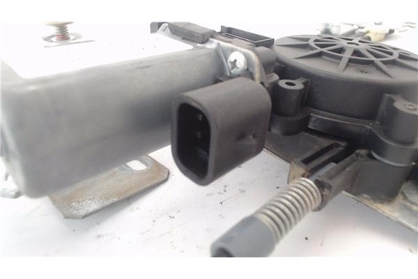 Recambio de mecanismo elevalunas trasero derecho para land rover freelander (ln) 2.0 di referencia OEM IAM CVH101202 4H5227000AA