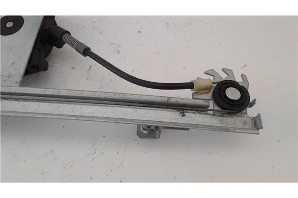 Recambio de mecanismo elevalunas trasero derecho para land rover freelander (ln) 2.0 di referencia OEM IAM CVH101202 4H5227000AA