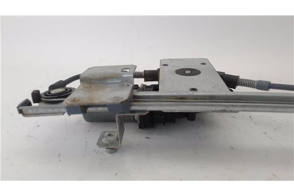 Recambio de mecanismo elevalunas trasero derecho para land rover freelander (ln) 2.0 di referencia OEM IAM CVH101202 4H5227000AA