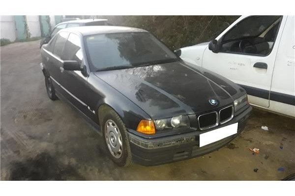 bmw serie 3 berlina (e36)(1990) del año 