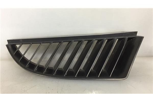 Recambio de rejilla capo para mitsubishi colt berlina 5 (z30a)(2005) 1.1 inform (d) [1,1 ltr. - 55 kw cat] referencia OEM IAM MN