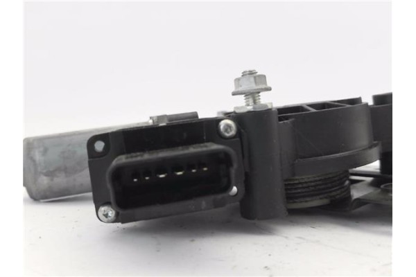 Recambio de mecanismo elevalunas delantero derecho para citroen jumper furgón 2.2 hdi 120 referencia OEM IAM 73002003  
