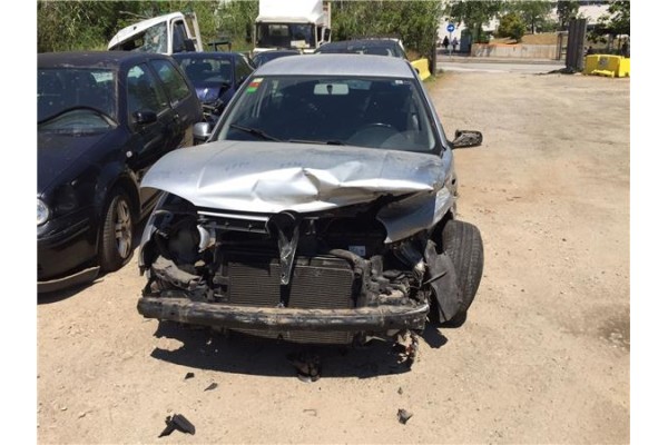 volkswagen golf iv berlina (1j1) del año 2001