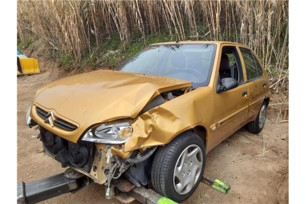 citroen saxo (1996) del año 