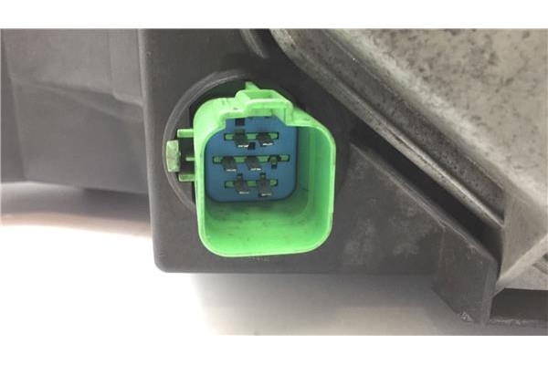Recambio de faro delantero dcho para ford mondeo ii (bap) 2.0 i referencia OEM IAM 1110515 1305219078 