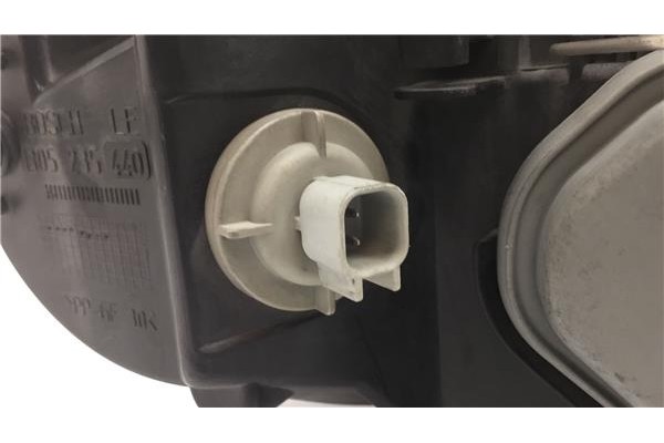 Recambio de faro delantero izquierdo para ford mondeo ii (bap) 2.0 i referencia OEM IAM 1110521 1305219078 