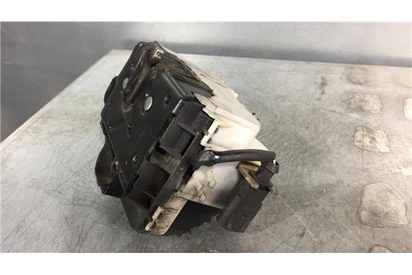 Recambio de cierre electromagnetico delantero izquierdo para seat ibiza (6k1)(08.1999 ) 1.9 tdi referencia OEM IAM 63K837015D  