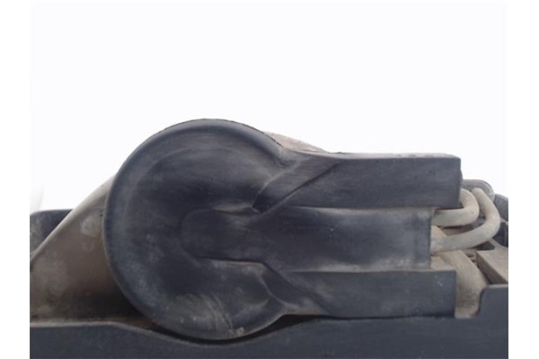 Recambio de faro antiniebla derecho para renault r 21 nevada (k48) referencia OEM IAM   