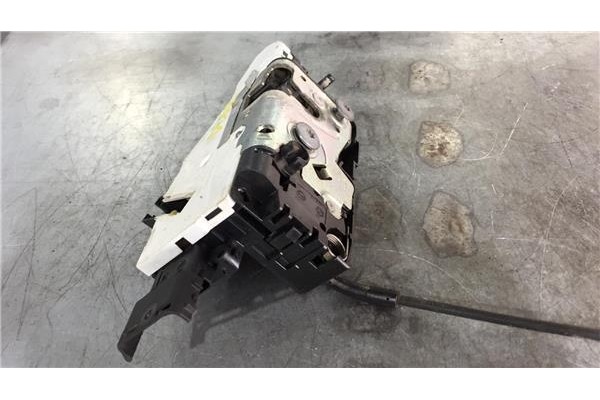 Recambio de cierre electromagnetico delantero derecho para peugeot 207 1.4 referencia OEM IAM 24094158  