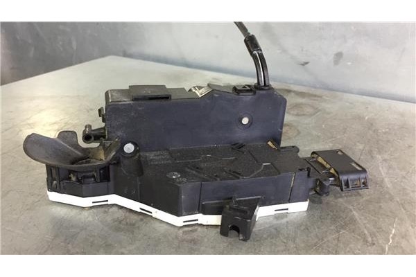 Recambio de cierre electromagnetico delantero izquierdo para peugeot 207 1.4 referencia OEM IAM 24087158  