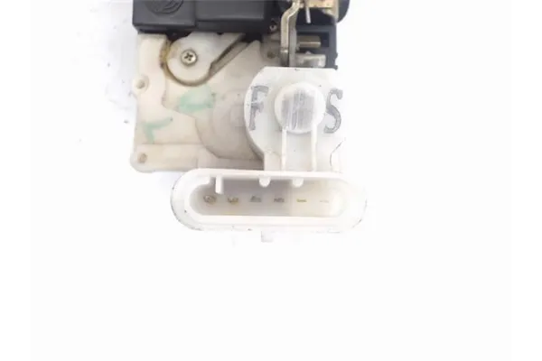 Recambio de cierre electromagnetico trasero derecho para lancia lybra berlina 1.8 16v (839axb1a, 839axg1a) referencia OEM IAM 46