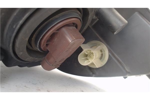 Recambio de faro delantero dcho para opel zafira a 2.2 dti 16v referencia OEM IAM 1216278 89100055 