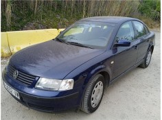 VOLKSWAGEN PASSAT BERLINA (3B2)