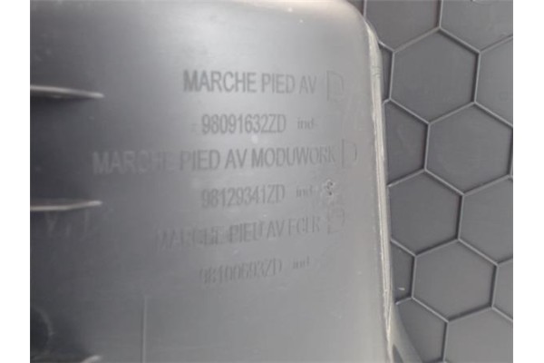 Recambio de puntera delantero derecha para citroen jumpy furgón 2.0 club m referencia OEM IAM 98091632ZD  