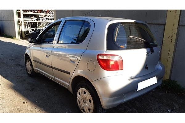 toyota yaris (ncp1/nlp1/scp1)(1999) del año 