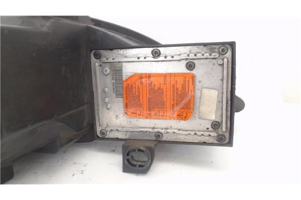 Recambio de faro delantero izquierdo para nissan primera berlina (p11) 2.0 referencia OEM IAM 260609F626  