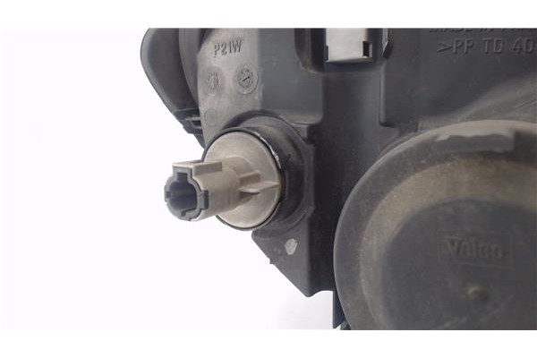 Recambio de faro delantero izquierdo para nissan primera berlina (p11) 2.0 referencia OEM IAM 260609F626  