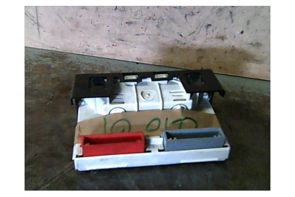 Recambio de reloj horario para renault clio ii fase i (b/cb0) 1.5 dci (b/cb07) referencia OEM IAM P8200028364A 21656217 