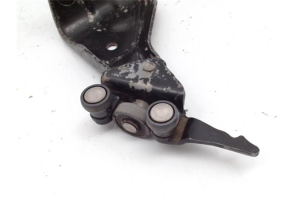 Recambio de bisagra inf. puerta trasero derecha para citroen jumpy referencia OEM IAM   