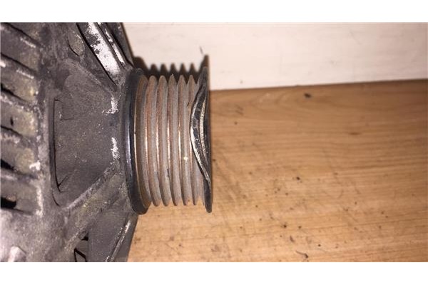 Recambio de alternador para opel sintra 2.2 cd referencia OEM IAM 2542201 A14VI23 