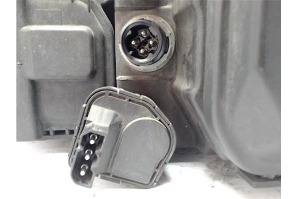 Recambio de faro delantero dcho para bmw serie 3 berlina (e36) referencia OEM IAM 63121387042  