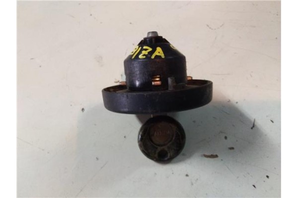 Recambio de tapon combustible para seat ibiza 0.9 referencia OEM IAM    Recambio de tapon combustible para seat ibiza 0.9 referencia OEM IAM