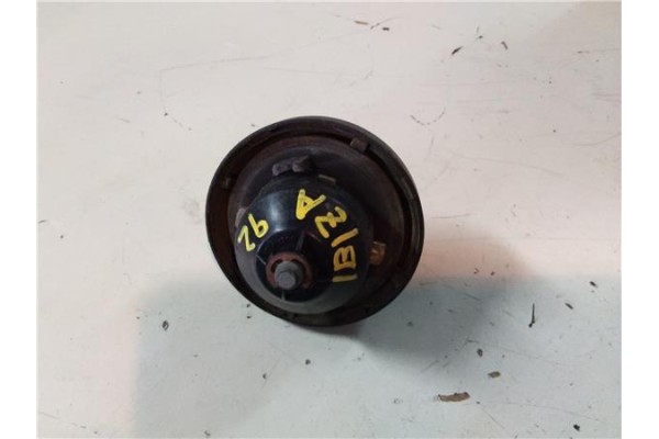 Recambio de tapon combustible para seat ibiza 0.9 referencia OEM IAM    Recambio de tapon combustible para seat ibiza 0.9 referencia OEM IAM