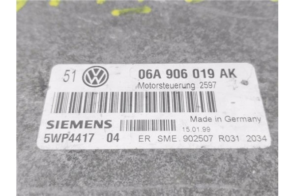 Recambio de centralita para volkswagen golf iv berlina (1j1) 1.6 referencia OEM IAM 06A906019AK 5WP441704  Recambio de centralita para volkswagen golf iv berlina (1j1) 1.6 referencia OEM IAM 06A906019AK 5WP441704