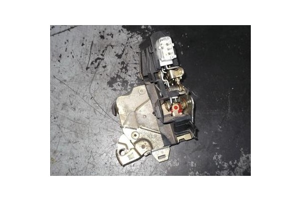 Recambio de cierre electromagnetico trasero derecho para bmw serie 5 berlina (e39) 3.0 530d referencia OEM IAM 51228125672  